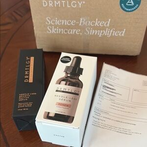 Drmtlgy Needle-Less Serum and Growth Factor Serum